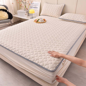 SOGA 2X Beige 183cm Wide Mattress Cover Thick Quilted Fleece Stretchable Clover Design Bed Spread Sheet Protector with Pillow Covers